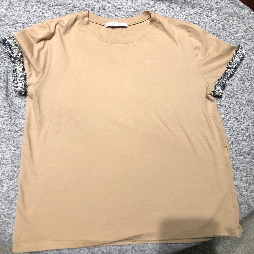 Zara croppish fringed sleeved Tee